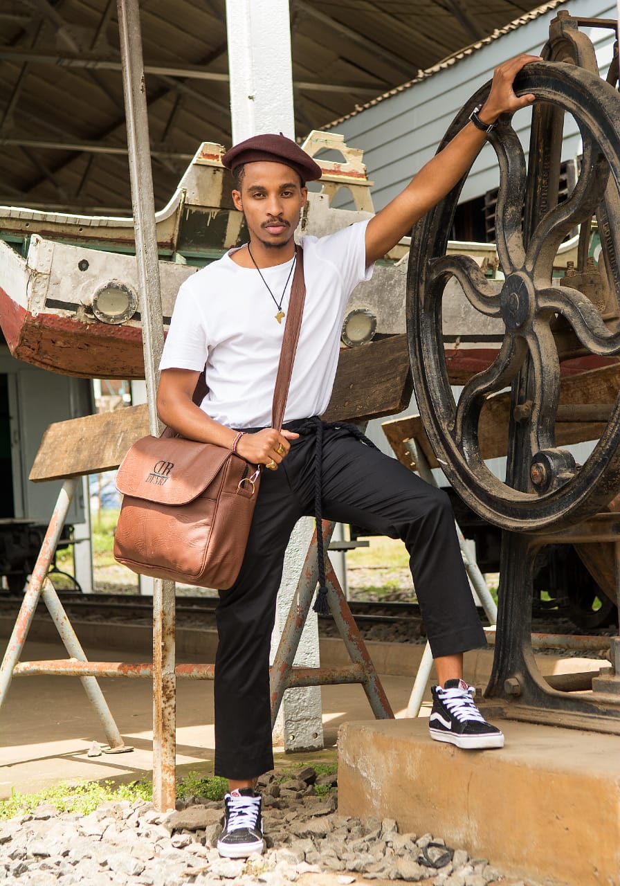 When Every Role Asks for Something Different: Practical Bags for Modern Professionals