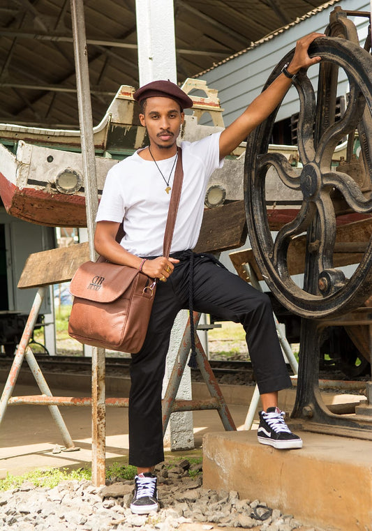 When Every Role Asks for Something Different: Practical Bags for Modern Professionals